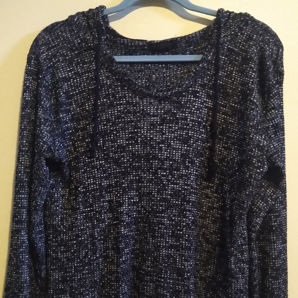 Black and White Lightweight Sweater